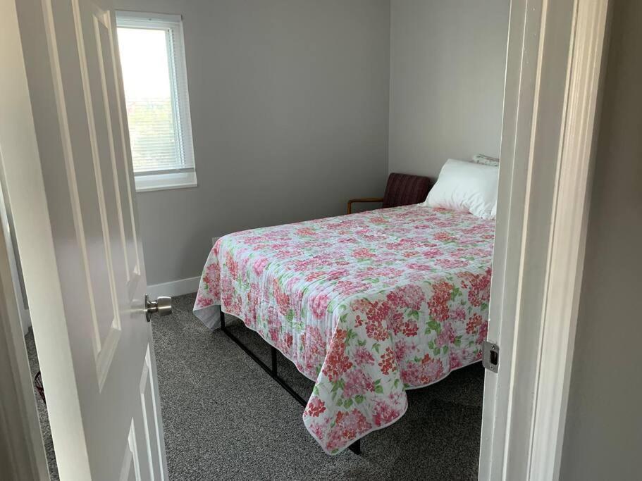 Rooms With A Mountain View Pleasant Grove Экстерьер фото